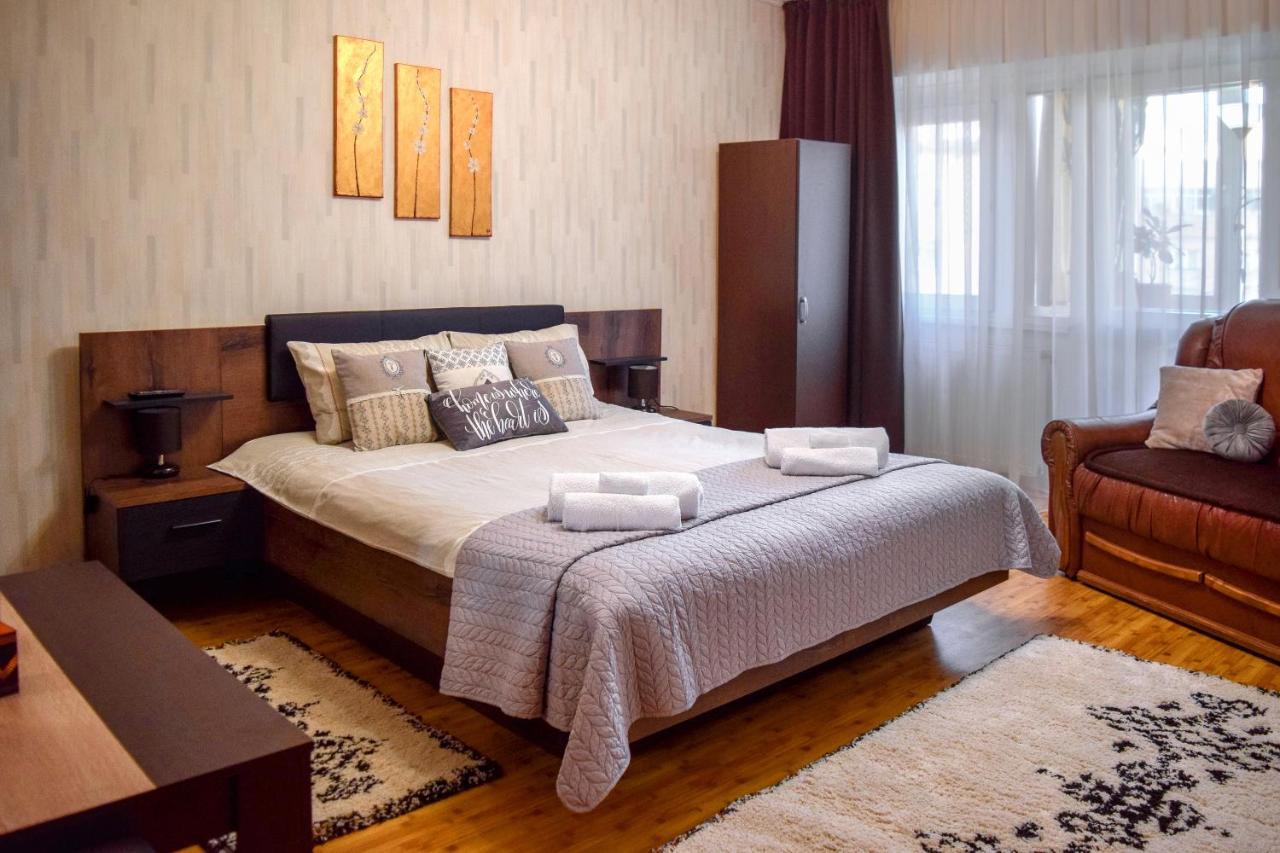 Central Park Apartment Turda Luaran gambar